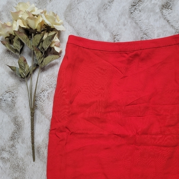 J Brand Maryse Asymmetrical Crepe Overlay Skirt Masai Red Size 4 - Picture 5 of 14
